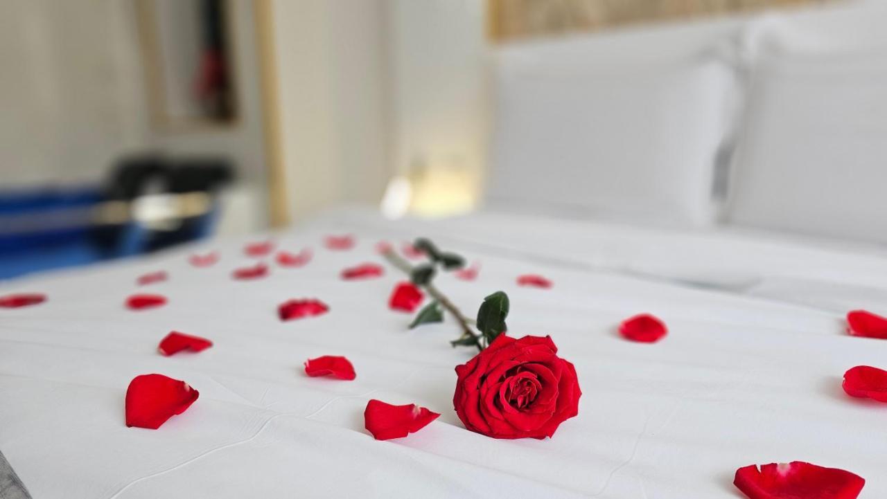 Colt De Rai Resita Bed and Breakfast Buitenkant foto